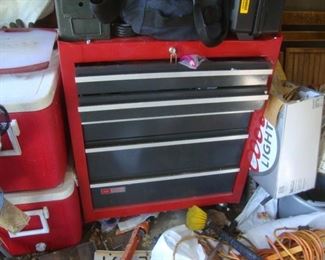Tool chest