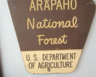 Arapaho National Forest sign