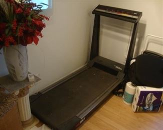True 500 SE treadmill