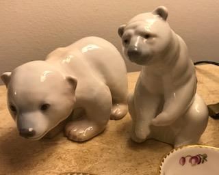 Polar bear figures