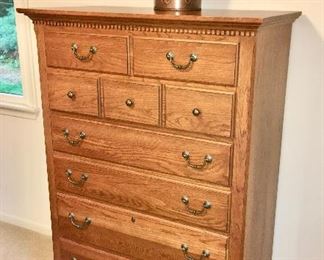 Thomasville chest of drawers