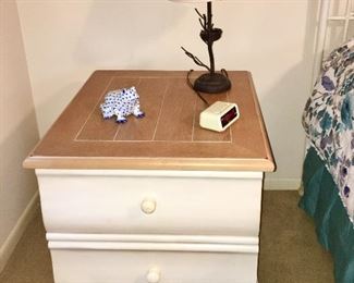 Thomasville 2 drawer nightstand, lamp