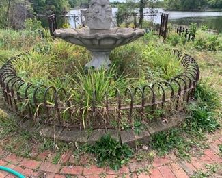 Circular garden railing