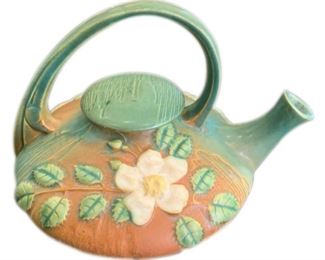 Roseville Tea Pot