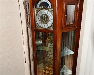 Beautiful working Shenandoah Curio Clock 