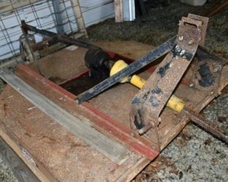 60" needs new shear pin, is not locked up. 