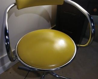 Etowan vintage yellow chair - 1 of 2