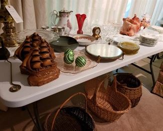 Bookends, Baskets, plateau, Chocolate set