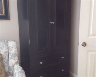 Wardrobe double doors and double drawers