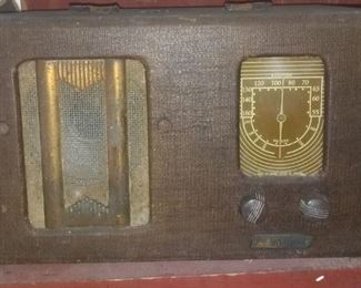 vintage radio, for parts/repair