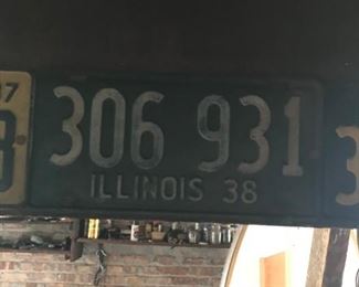 VINTAGE ILLINOIS 1938 LICENSE PLATE - BUY IT NOW $15