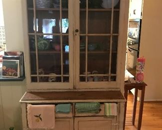 Late 1800s French hutch 
