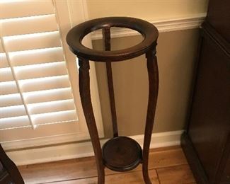 Victorian mahogany basin stand 