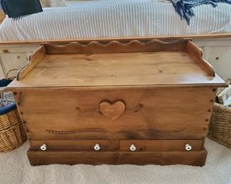Beautiful chest with drawers on bottom 