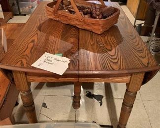 Beautiful farm table with Leaves