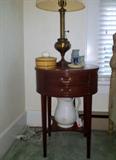 Mahogany side table, various lamps