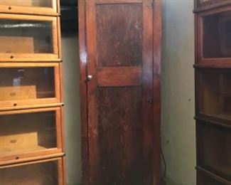One Door Cabinet 