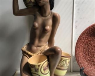 Elena Scavini Lenci Turin  Woman w/ pots asking 3500