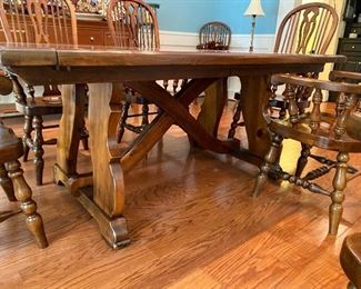 Lovely Dining room table and eight chairs