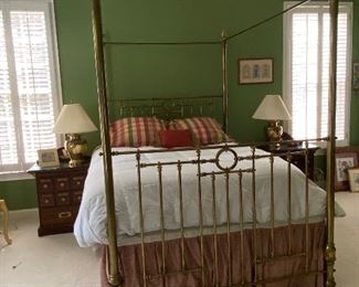 Gorgeous brass bed