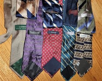 Hundreds of men's ties. Lauren, VanHeusen, Izod, CPS, and more
