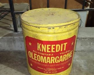 Vintage Kneedit can