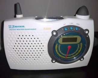 Emerson weather band radio