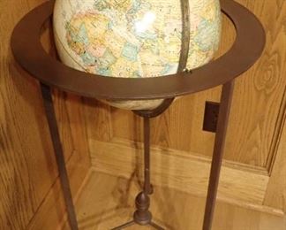 FLOOR GLOBE