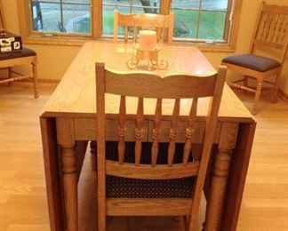 OAK DROP LEAF TABLE AND 4 - CHAIRS & 3 LEAVES