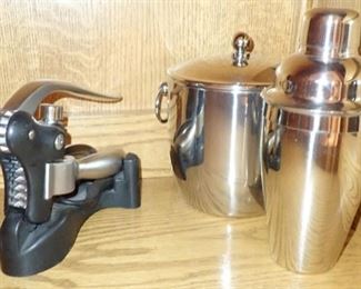 BARWARE