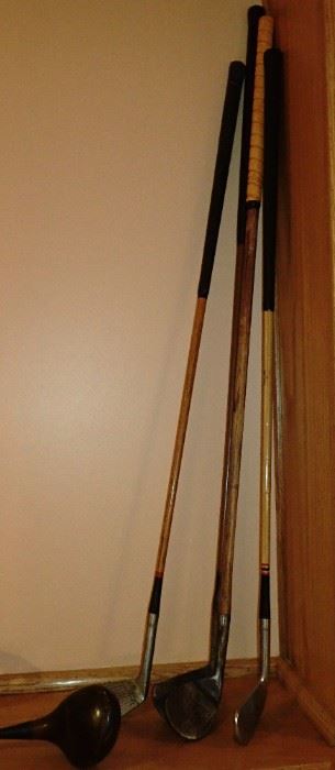 VINTAGE GOLF CLUBS