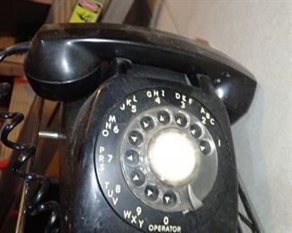 VINTAGE ROTARY PHONE