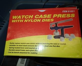 WATCH CASE PRESS