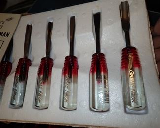 WOOD CARVING TOOLS