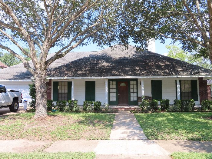 HOUSE WILL BE FOR RENT. HAS TO BE CLEANED OUT!!