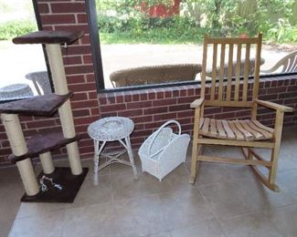 CAT TREE - ROCKER - WICKER DECOR