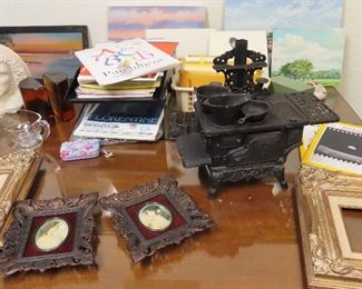 MINI CAST IRON STOVE - FRAMES