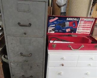 METAL FILE CABINET - SMALL 5 DRAWER DRESSER