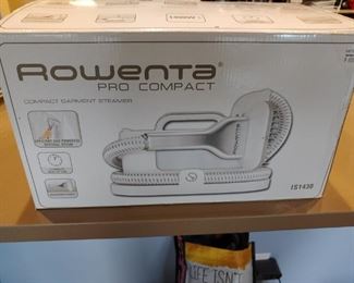 Rowenta Pro Compact Steamer