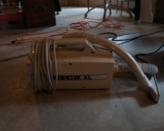 vacuum Oreck XL