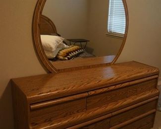 dresser for bed room suite
