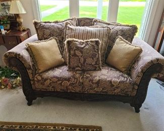 Simmons loveseat
