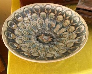 Large Jack Mason Pottery. This is a nice piece! looks like peacock feathers