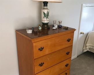 dresser wants nothing to do with the rest of the family