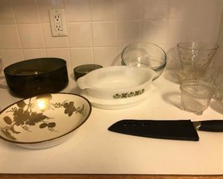 very dark element among relatively light elements