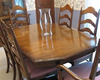Ethan Allen, Walnut, 42"x64", plus 2 18" leaves, custom pads. 2 Arm, 4 Side Chairs.