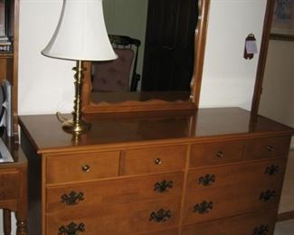 Ethan Allen 6 drawer Dresser with Mirror