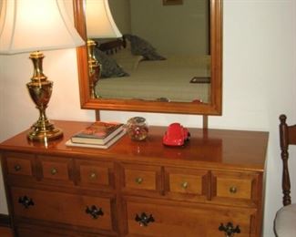 Sterling House 6 Drawer Dresser w/Mirror, 48"W, 18"D, 30"H