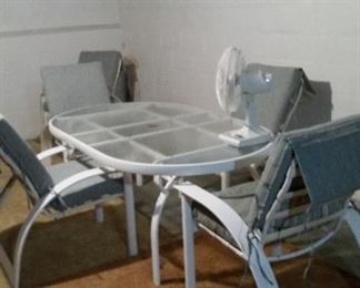 TROPITONE OUTDOOR FURNITURE: TABLE, 6 CHAIRS, CUSHIONS