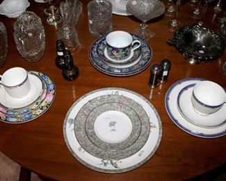 Wedgwood, Mikasa, & Villeroy & Boch china pieces